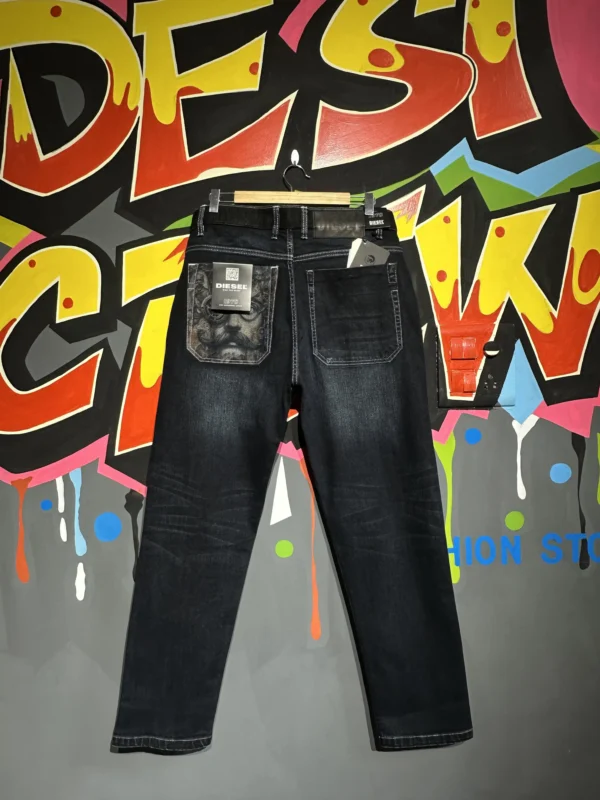 Narrow Fit Desi Crew jeans